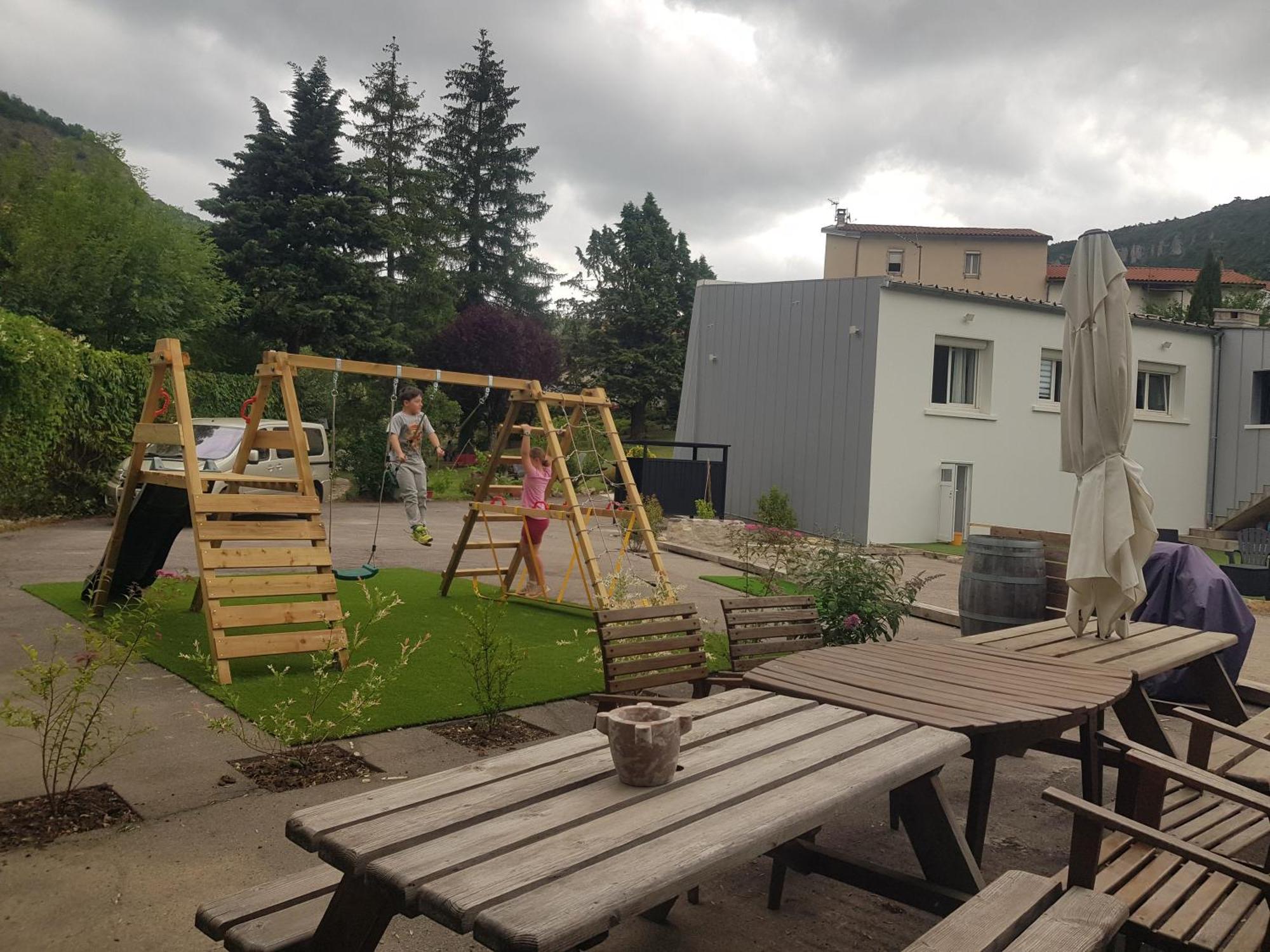 Gite Aux Tourterelles Tournemire (Aveyron) Exterior foto